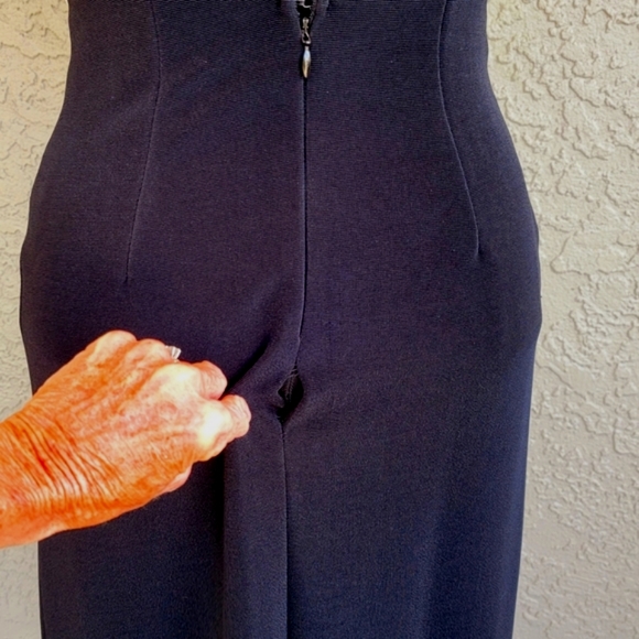 Bari-Jay Black and White Full Length Gown w/Front Slit..Sz. S - Picture 11 of 13